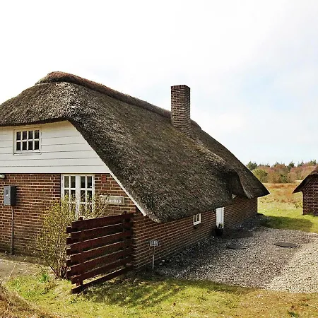 Two-bedroom Holiday In Ulfborg 3 Feriehus Fjand Gårde